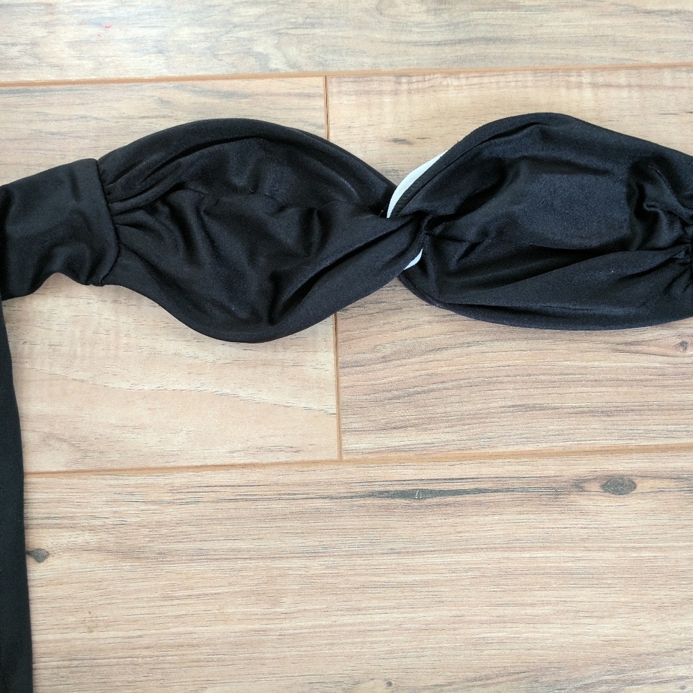 Strapless bikini top